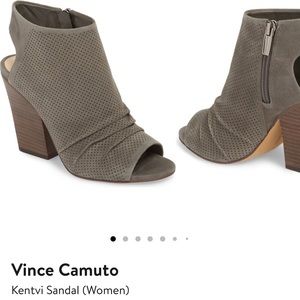 Vince Camuto Kentvi Sandal. Size 5.5 Great condition. Barely used.